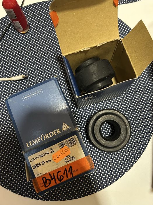 НОВИ Части за Mercedes W210 - биалети, тампони, горивен филтър