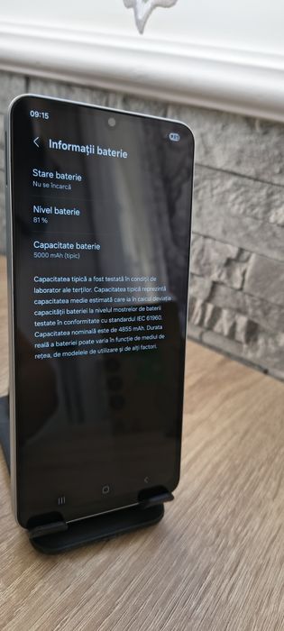 Vând Samsung a06 impecabil