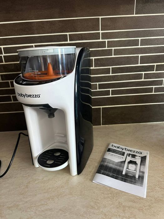 Apaeat lapte Baby Brezza