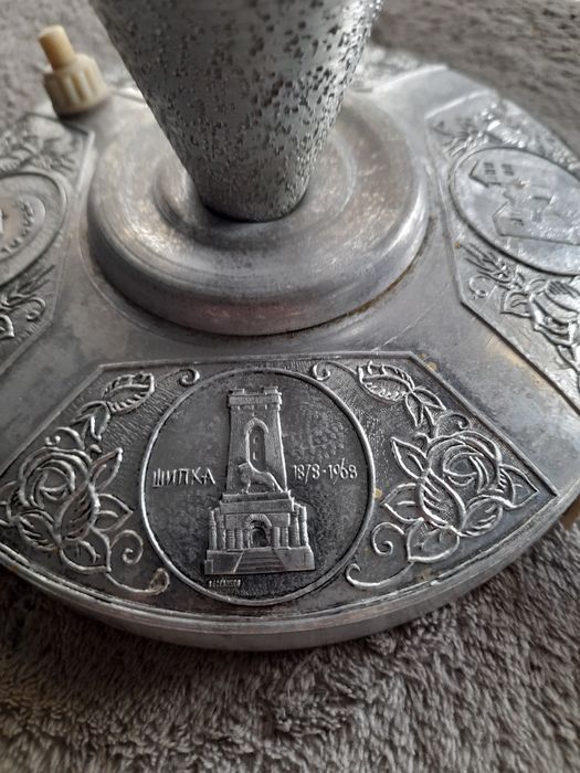 Лампа с забележителности и Стъкла за витрина и хладилник