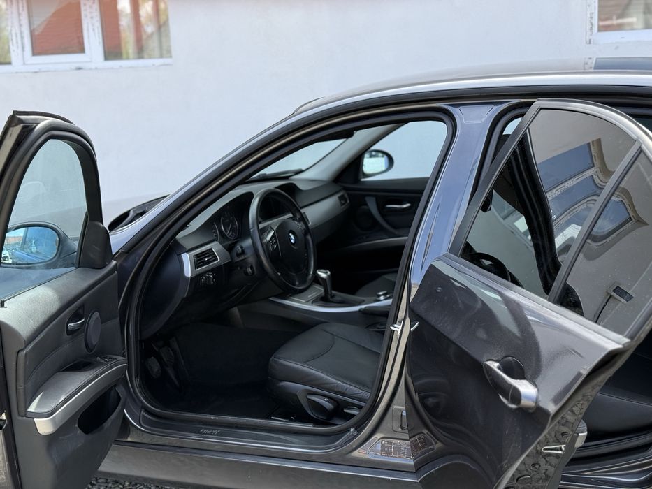 BMW Seria 320d 163 CP 11/2008 E90 SE POATE IN RATE