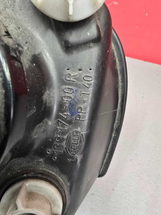 Оригинален фар HELLA Vw Golf 3