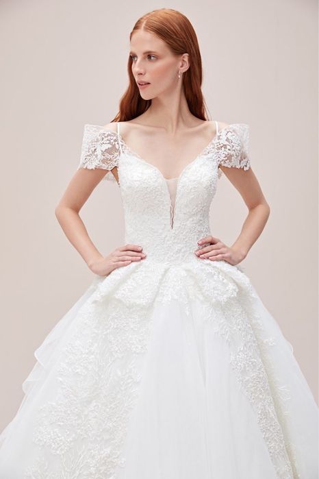 Дизайнерское платье