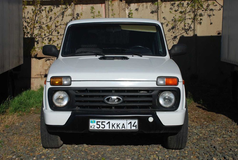 Продам автомобиль Нива (возможен бартер)