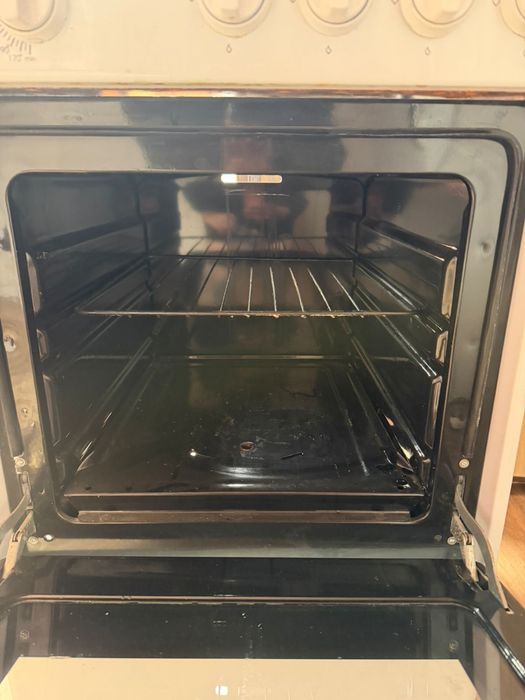 Срочно продам газ плиту