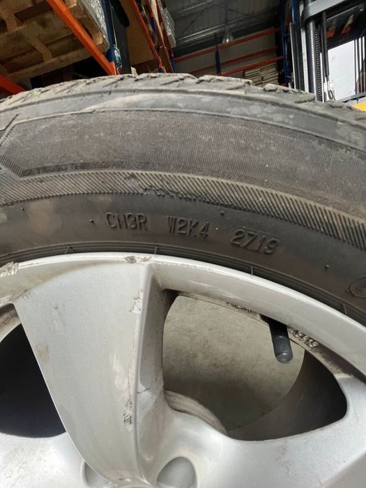 Vând set de roți( jante pe 17+anvelope de iarna)