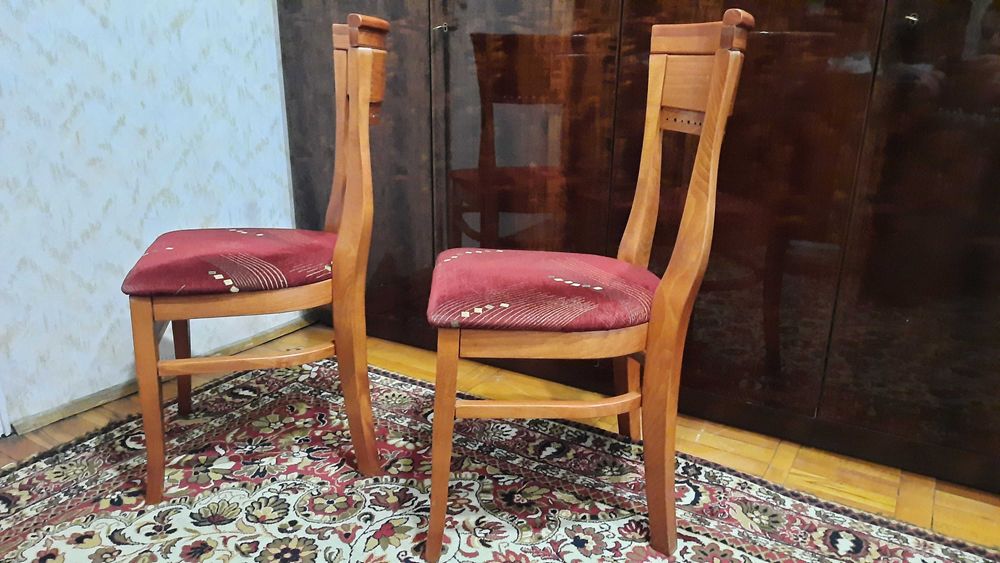 Масивни дървени стола 2 броя