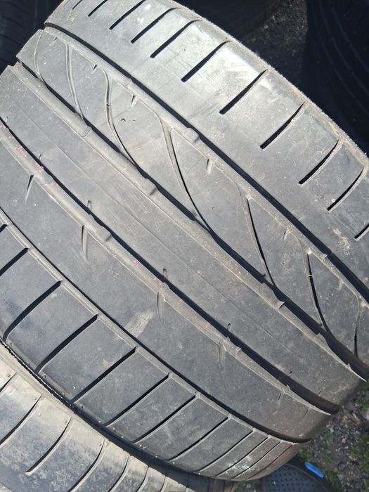 295 30 19 BRIDGESTONE 2бр летни