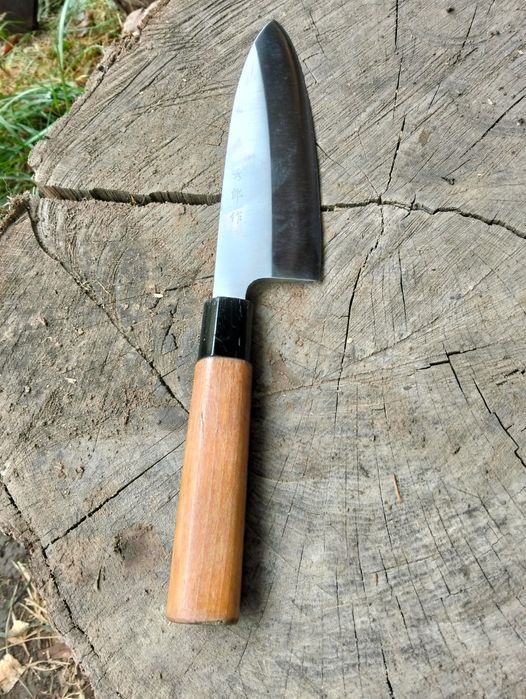 Cuțit DEBA lungime lamă 19cm, grosime lamă 5 MM, lungime cuțit 32cm mâner Magnolie. Predare în Iași.
