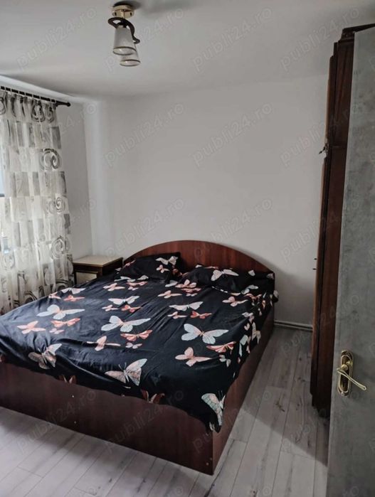 Inchiriez apartament