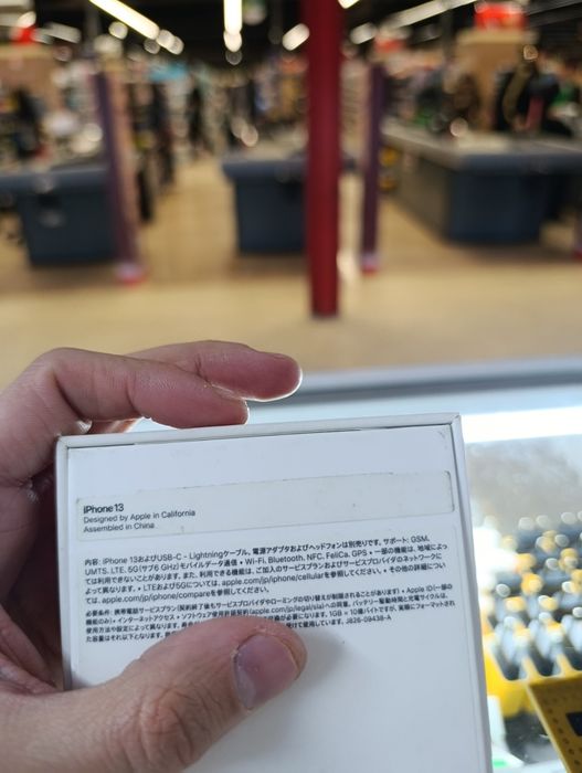 Айфон 13 в идеальном состоянии