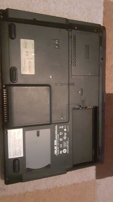 4 laptouri pt piese