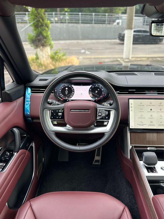 Range Rover Autobiography P530 LWB