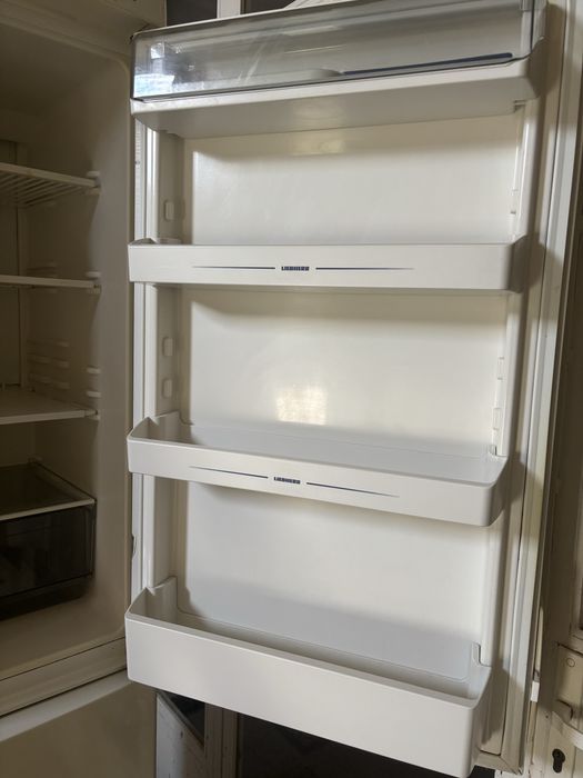 Хладилник с Фризер Liebherr