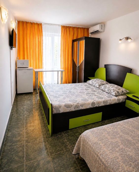 apartamente si garsoniere de inhiriat  in regim hotelier  clasificate.Primim  vaucere de vacanta  garsonierele si apartamentele se  afla in Neptun-O