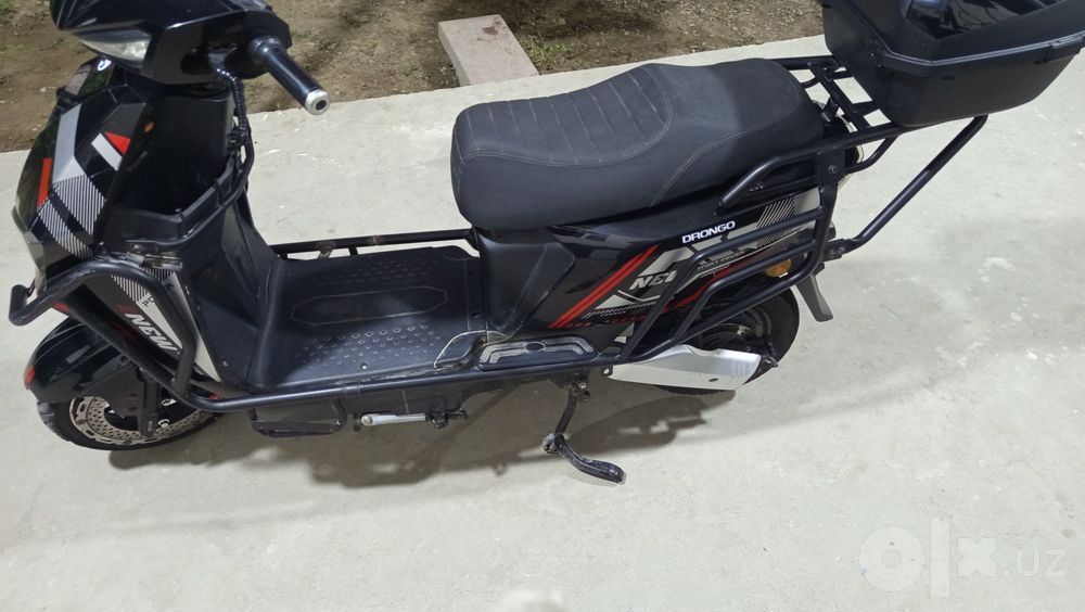 Skuter moped kota