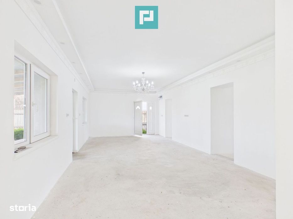 Casă renovată 4 camere si 1452 mp teren în Bătania