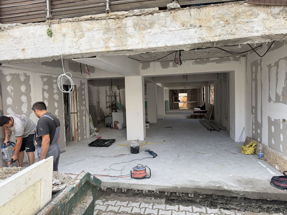 SPATIU COMERCIAL NOU la Parter!/Corneliu Coposu