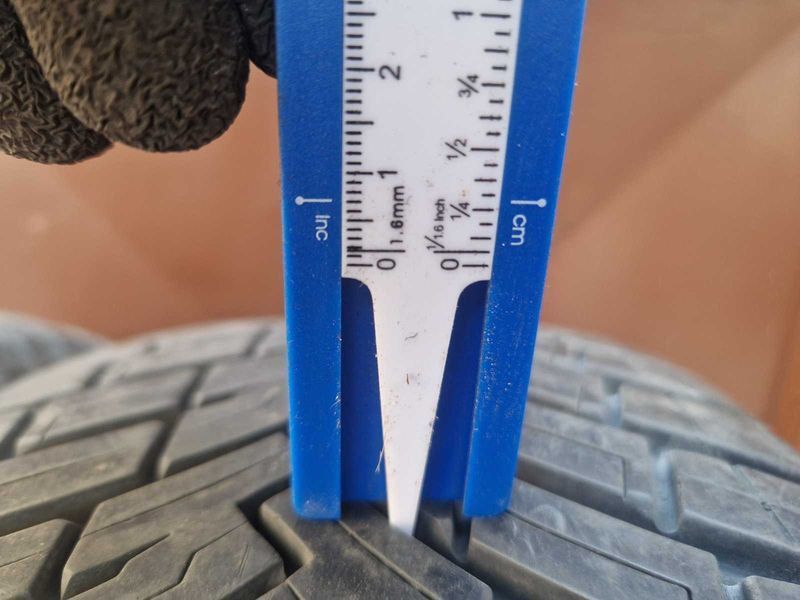 2 Pirelli R17 225/60
всесезонни гуми
DOT4721