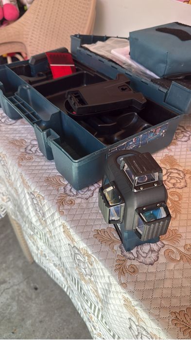 Laser 3 Linii BoschGLL 3-80 + LR6