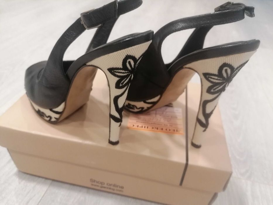 Обувки, сандали GiAnni