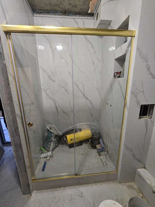 Изготовление душевых кабин и перегородок из стекла