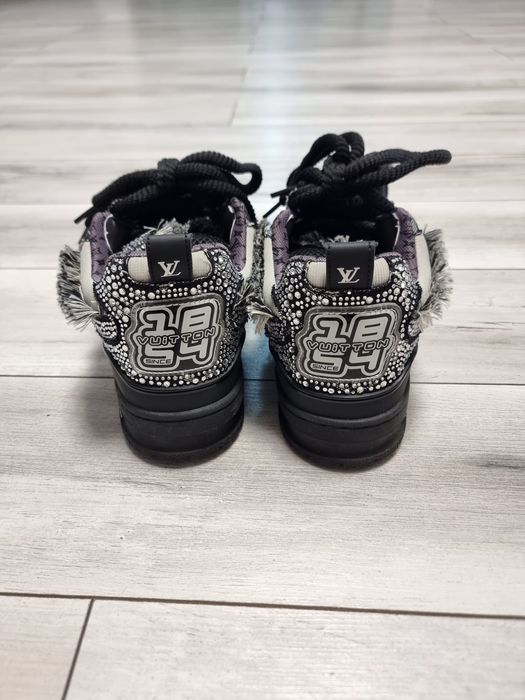 Adidasi Louis Vuitton