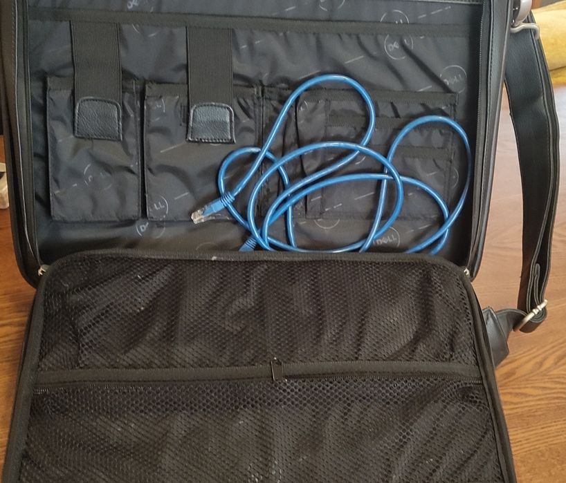 Dell оригинална чанта за лаптоп, естествена кожа