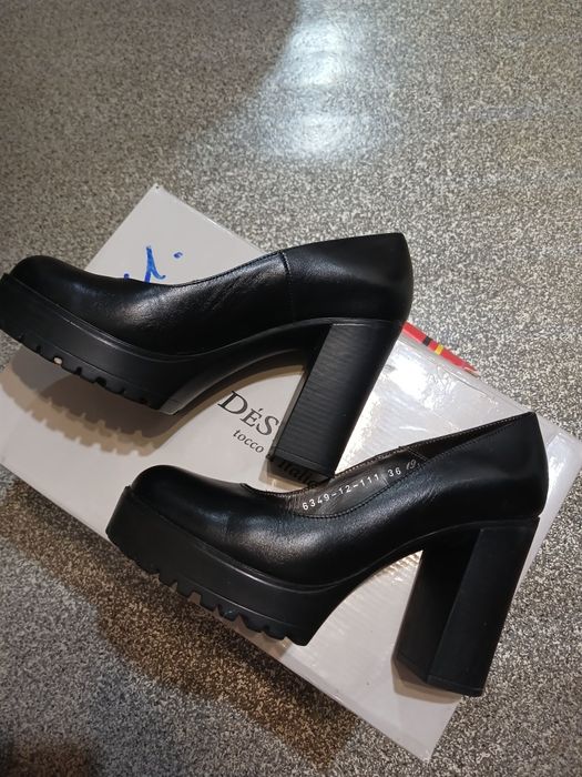 Продам туфли женские