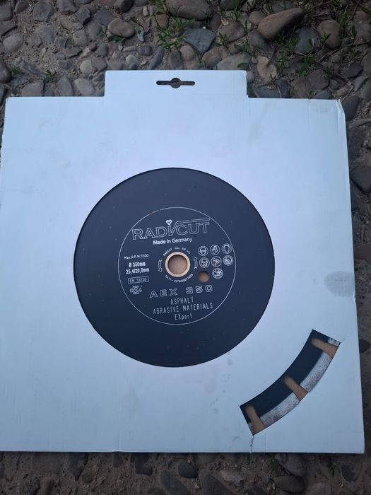 Panza disc de tăiat beton ,asfalt