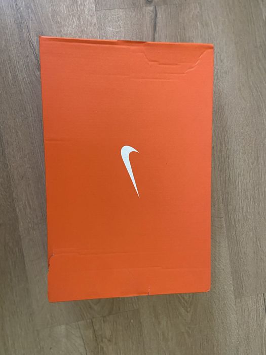 Спортни маратонки Nike Revolution 8. Чисто нови!