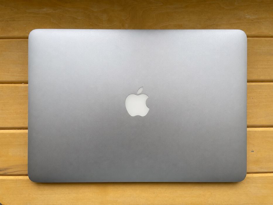 MacBook Air 13 (Early 2014), Core i5, 4 ГБ ОЗУ