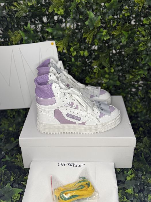 Adidasi/Sneakers off white purple and white off court 3.0