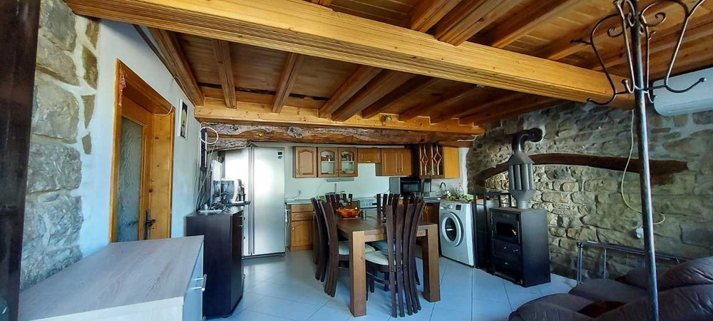 Къща под наем в Самоводене