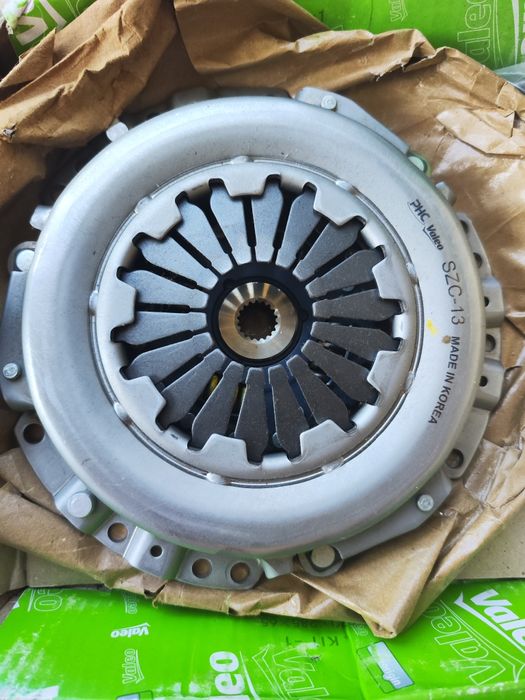 Ambreiaj Suzuki Swift