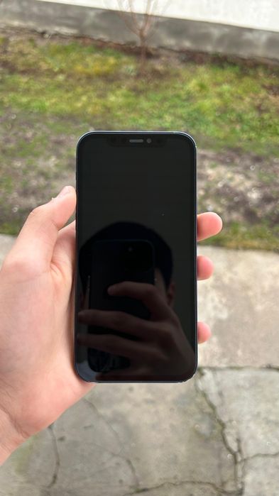 Айфонн 12/128/79