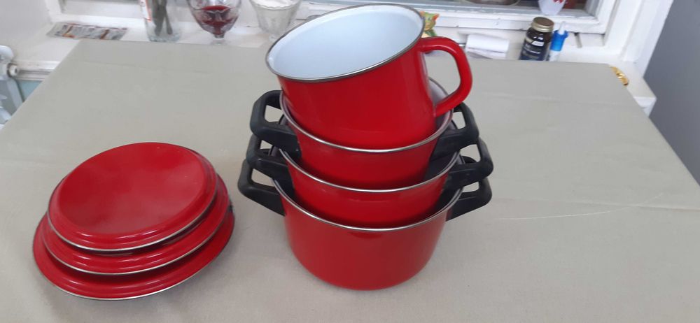 Продается набор кастрюль ГДР 1970г.