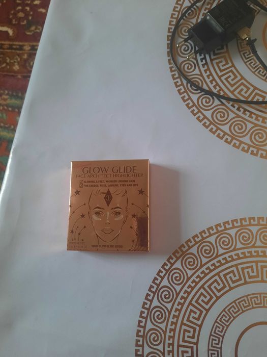 Charlotte tilbury original haylayter