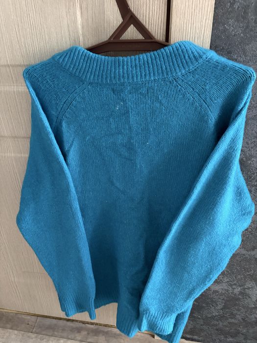 Свитер без горла