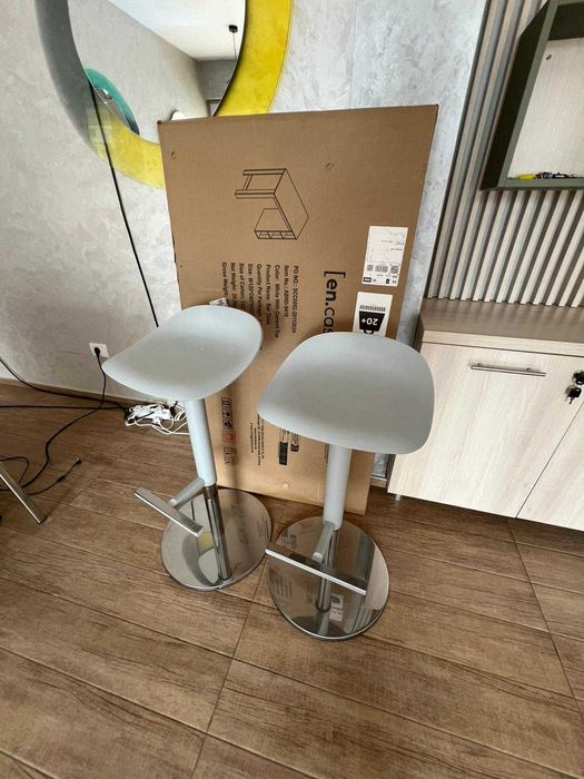 1xMasa + 2xScaune BAR (noi!)