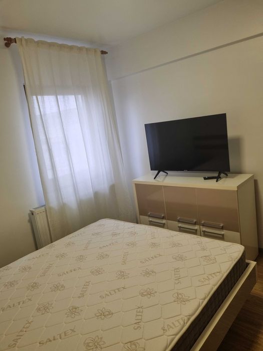Persoană fizică vând apartament doua camere open space in Tudor Vladimirescu