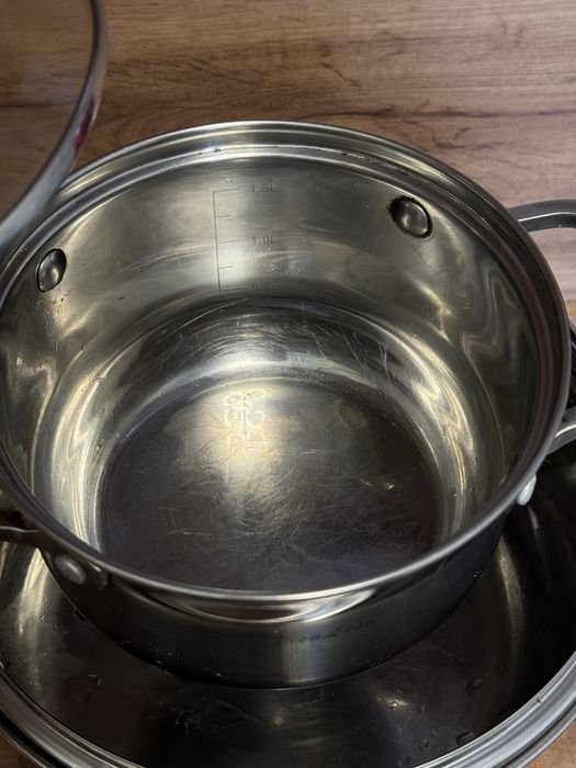 Продам кастрюлм