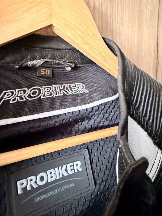 Vand costum moto piele