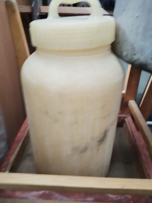 продам бочку пластмассовую