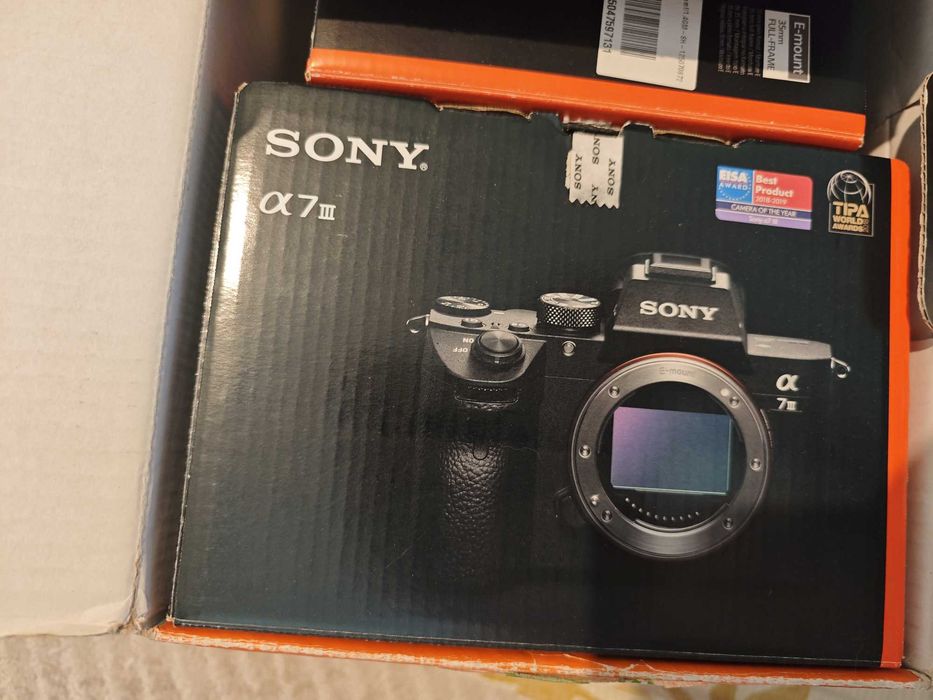 Aparat foto Sony A7III