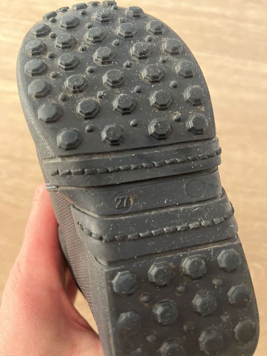 Продам детские ботинки 27 размера