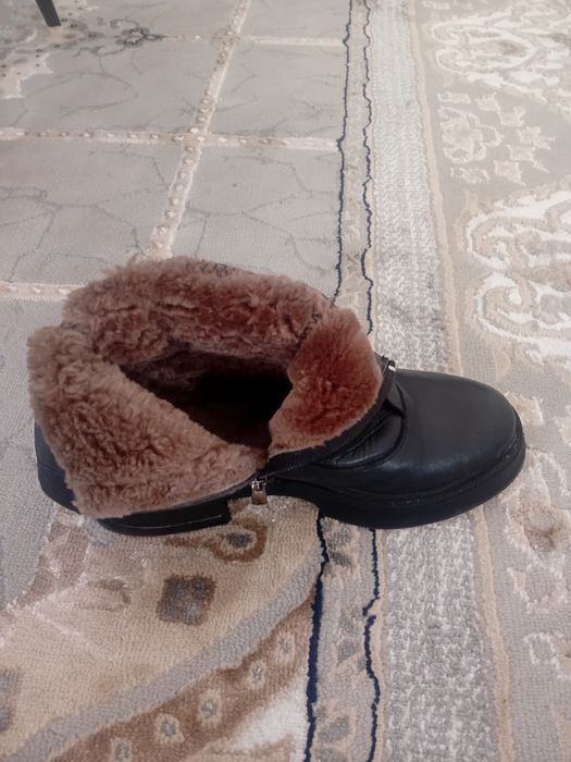 Продам зимние, кожанные сапоги