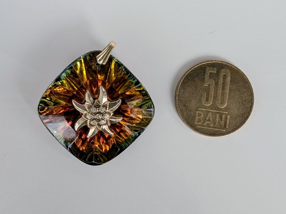 Pandantiv vintage aurora borealis, iradescent, floare de colt