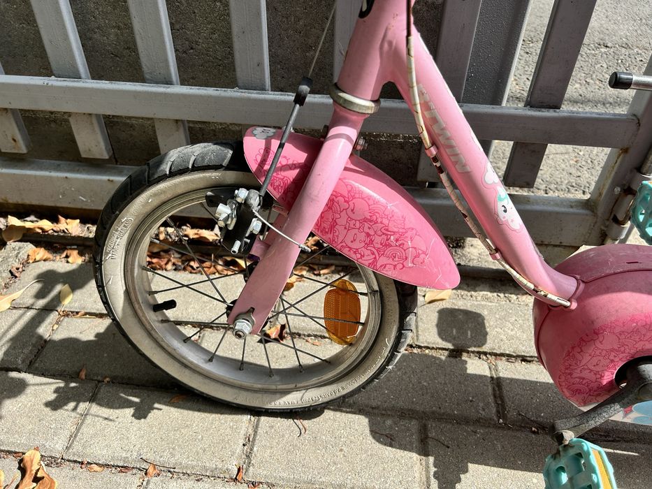 Bicicleta copiii 3-5 ani stare uzata cu tot cu roti ajutatoare