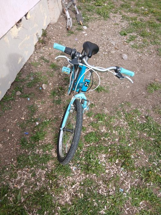 Vand bicicleta perfect functional  se poate vedea în hunedoara